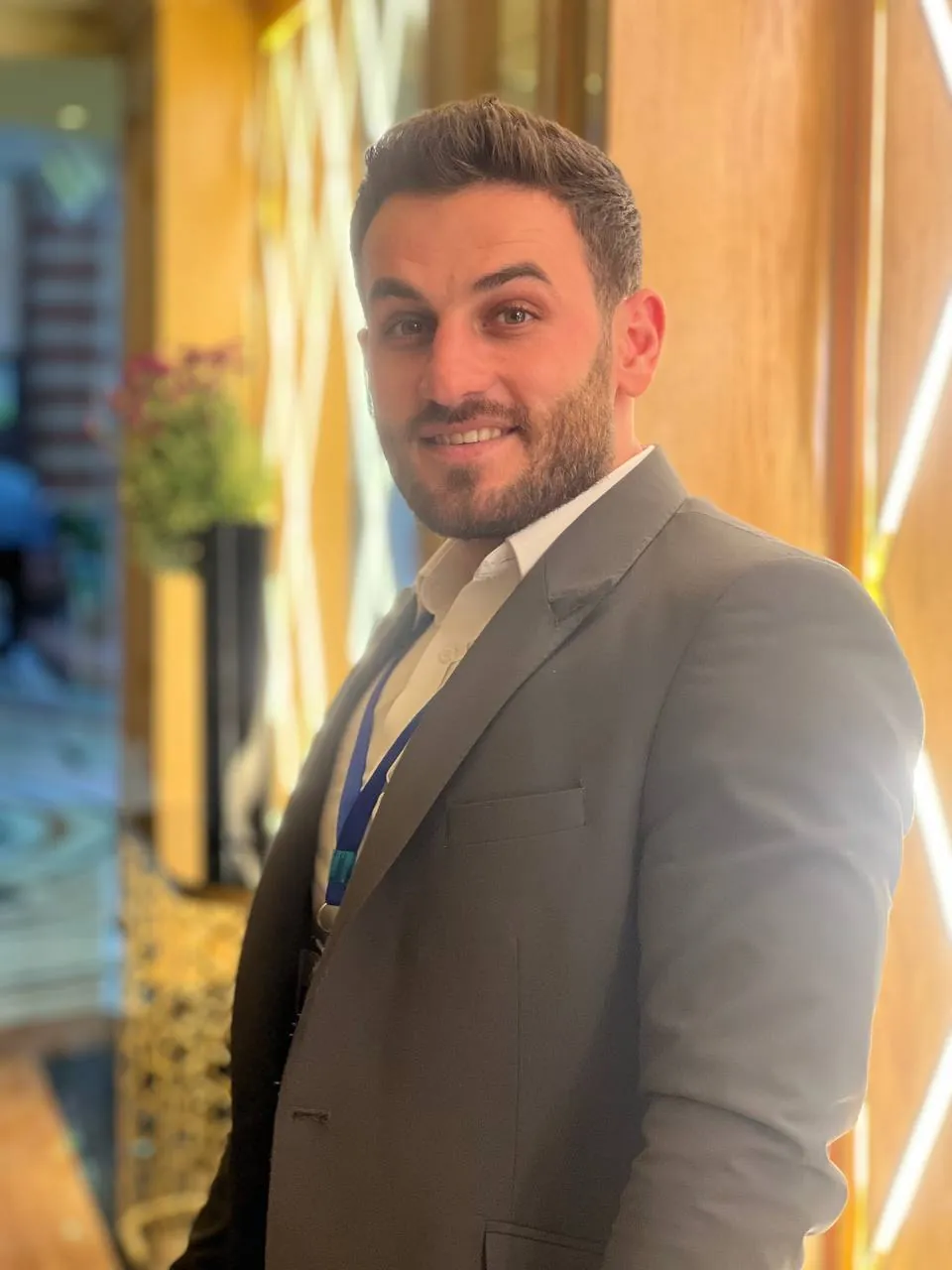 الأستاذ إبراهيم